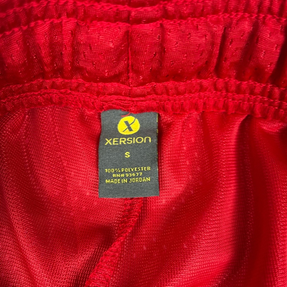 NWT Xersion Men’s Red Mesh Training shorts (loc:000020)